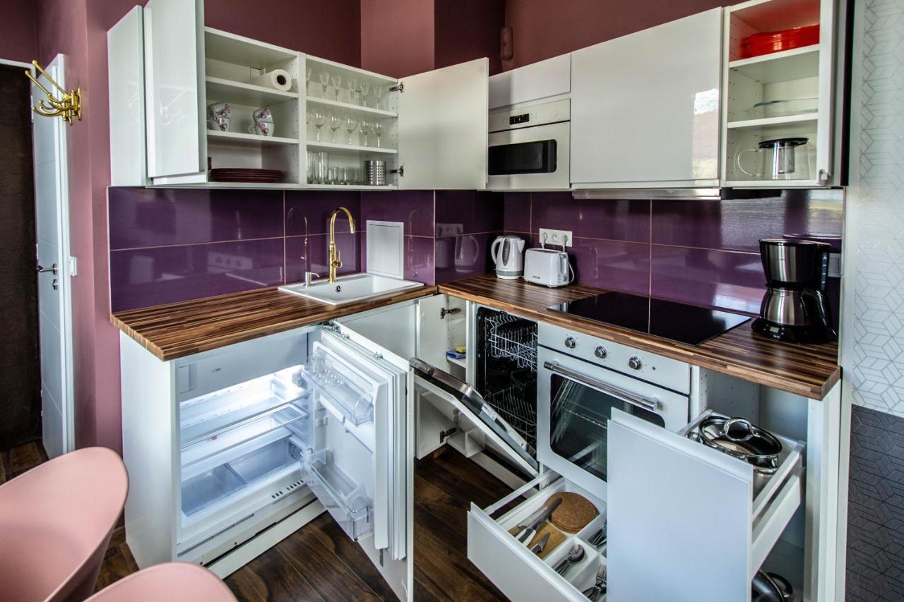 Colorful Day In Prague Design Apartments エクステリア 写真